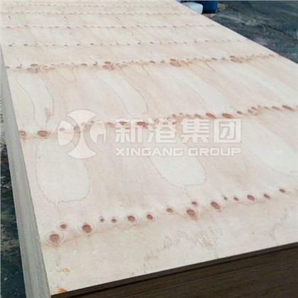 C / D الصف التجاري الخشب الرقائقي الصنوبر الخشب الرقائقي